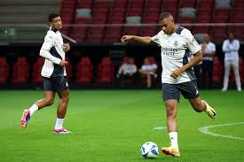 还多次在外 还多次在外